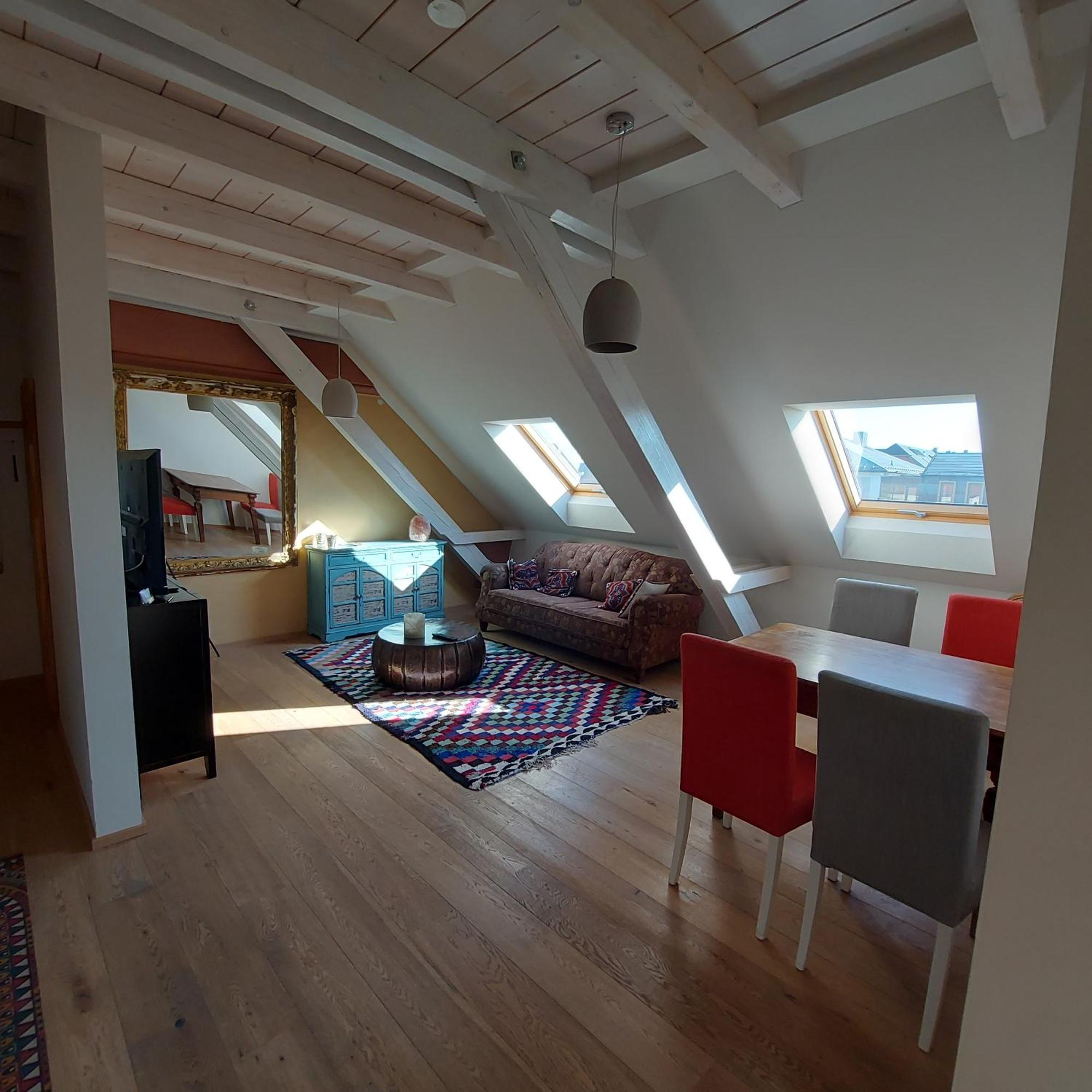 Boardinghouse Neumarkt Alte Schule 德尔奥博的新市场 外观 照片